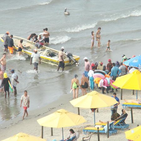 Apartamento , vista a la ciudad antigua y playa Cartagena Exterior foto
